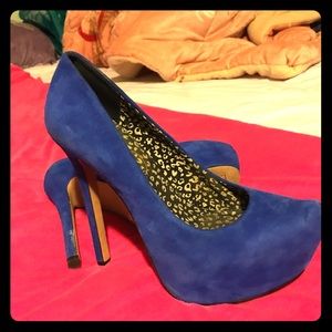 Jessica Simpson heels